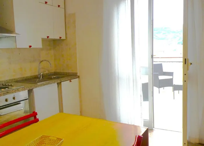 Appartamento A' La Gare 6 *