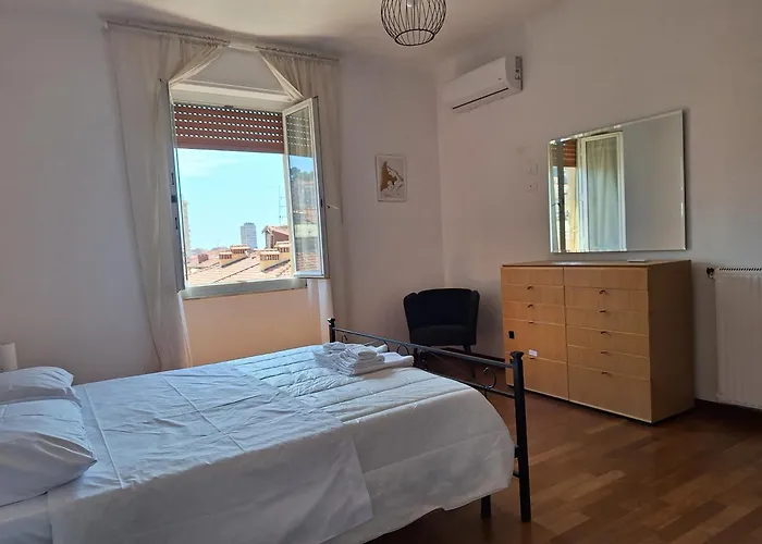 Apartmán A' La Gare 6 *
